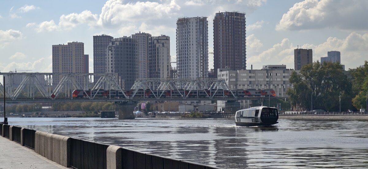 По Москве-реке - <<< Наташа >>>