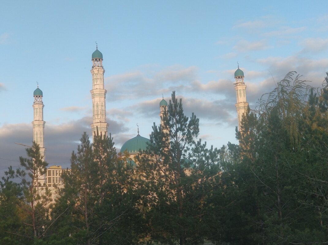 Вечер в городе.Центральная мечеть. - Андрей Хлопонин