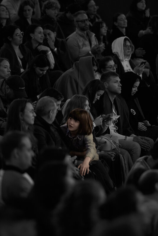 люди - Дарья Сай-Скай 