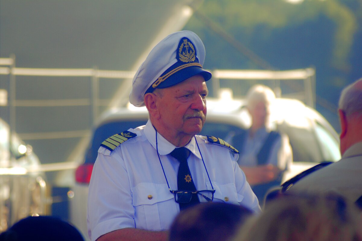 А годы, уже не те. - Александр Козлов