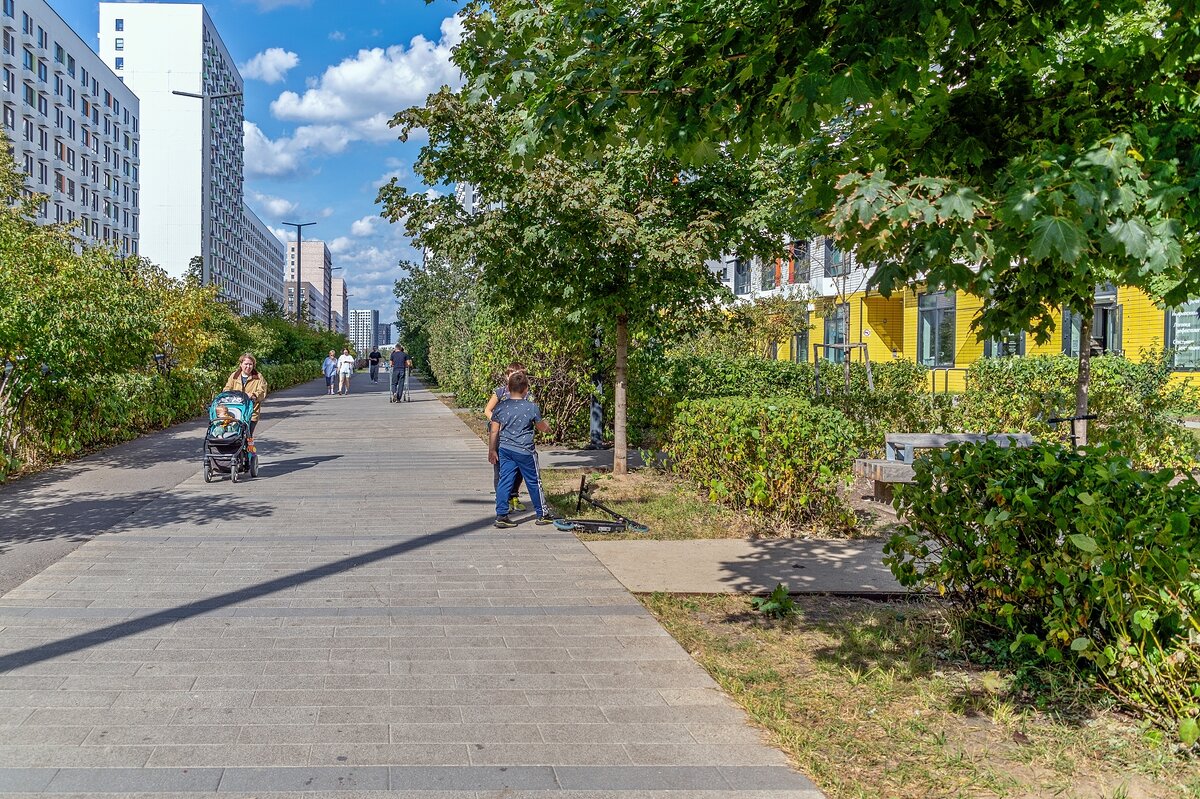 Мирная жизнь - Валерий Иванович