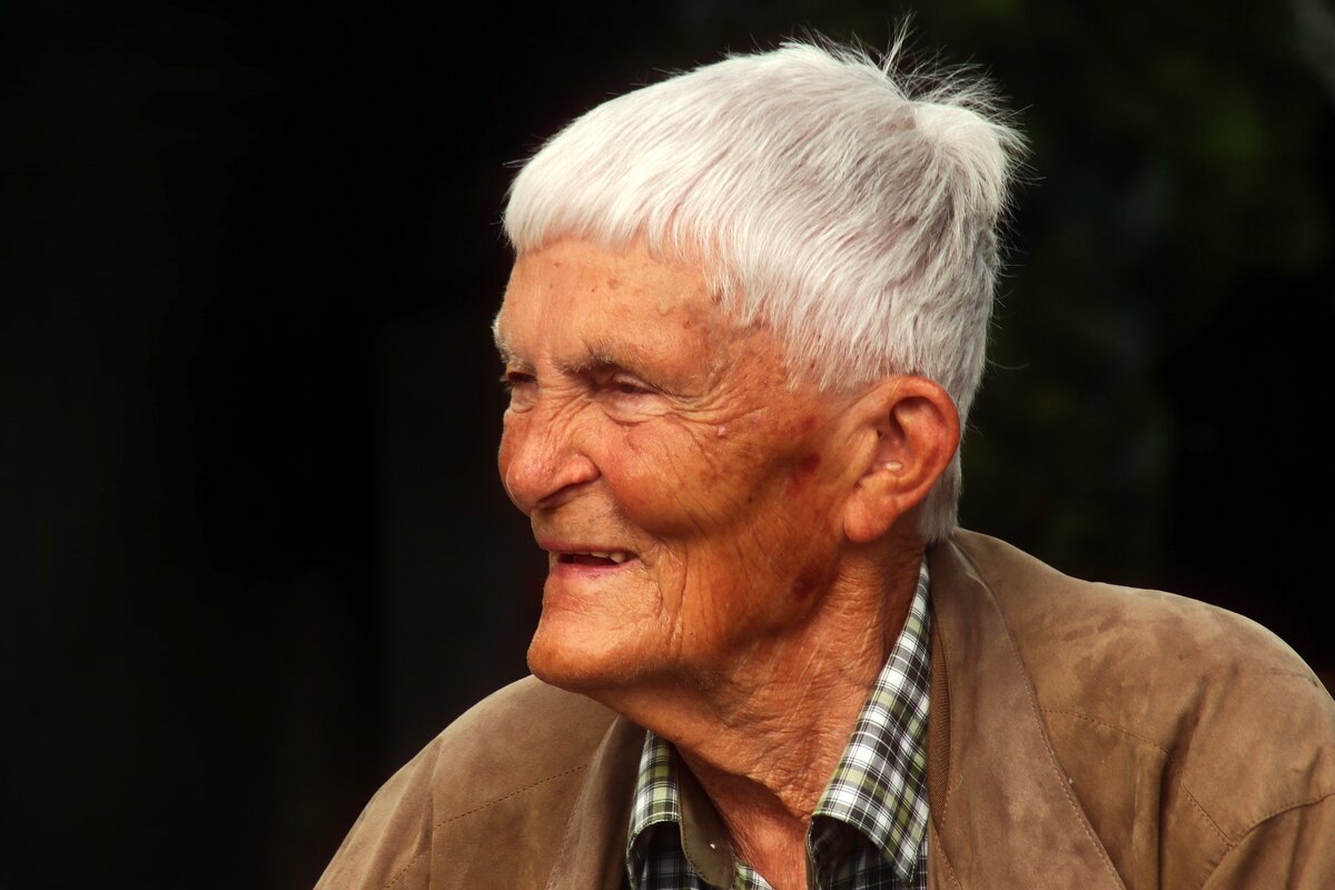 Старик - Юрий. Шмаков