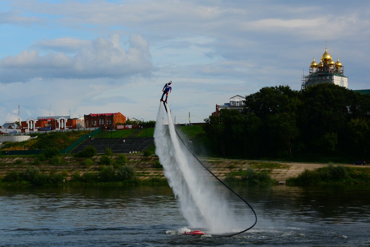 Полёт над водой. - Михаил Колосов 
