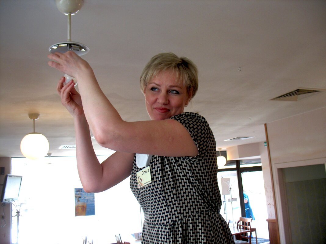 Официантка - Андрей Л. В.