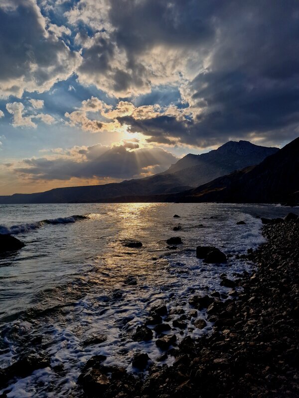 Закат солнца над морем - Мария Яковлева