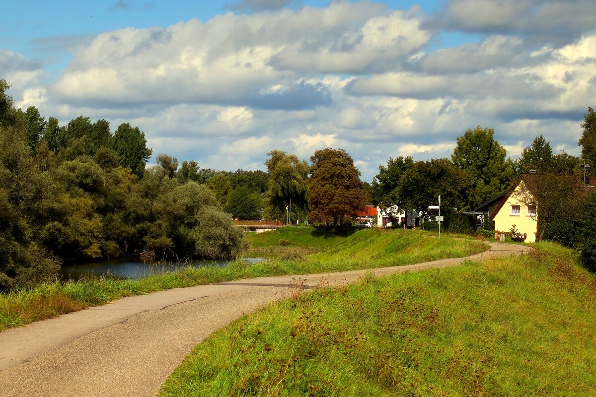 Осенний день - Юрий. Шмаков