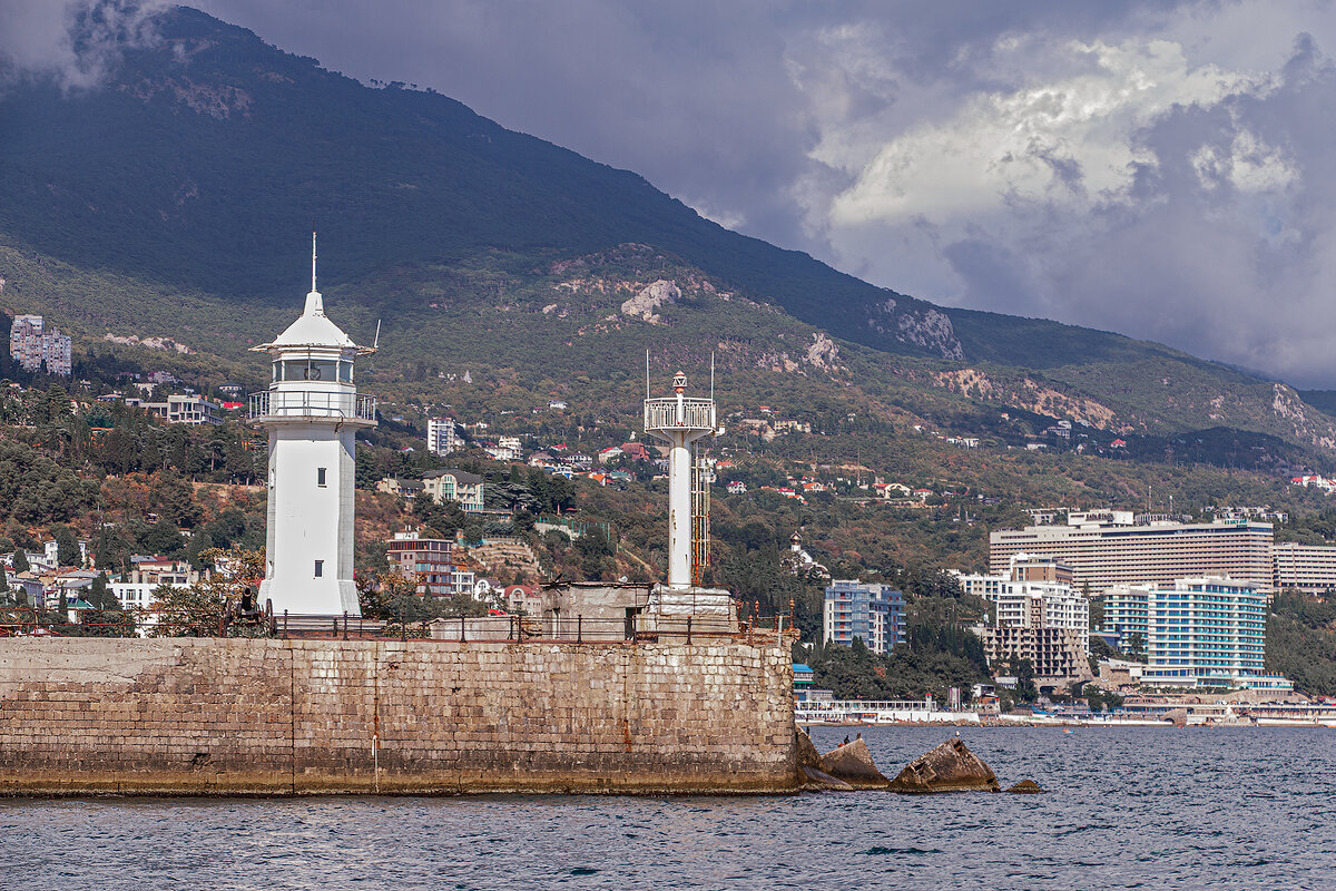 Маяки - Юрий Яловенко