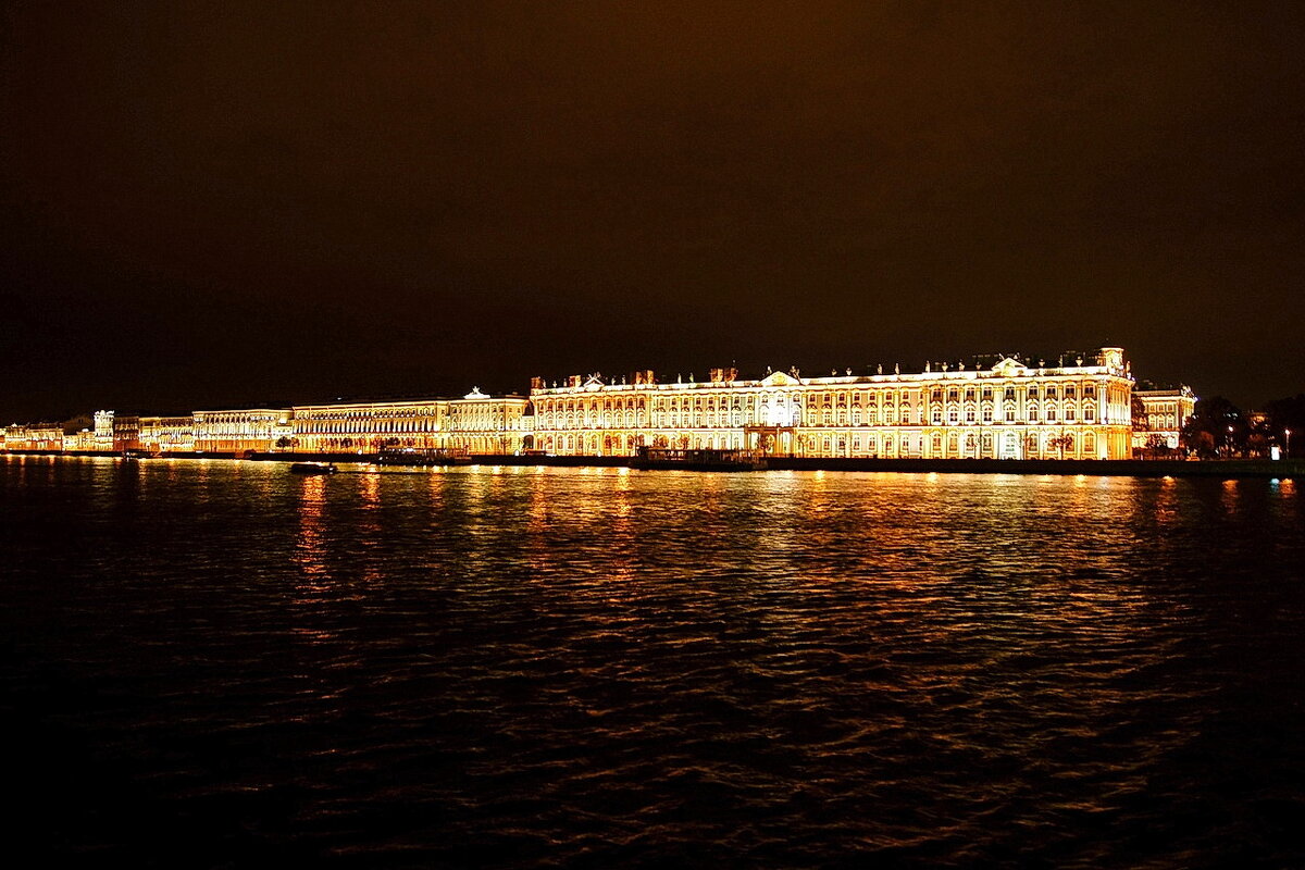 "Стрелка В-О"... Нева... Эрмитаж... Иллюминация... (кадр 8) - Игорь Тельцов