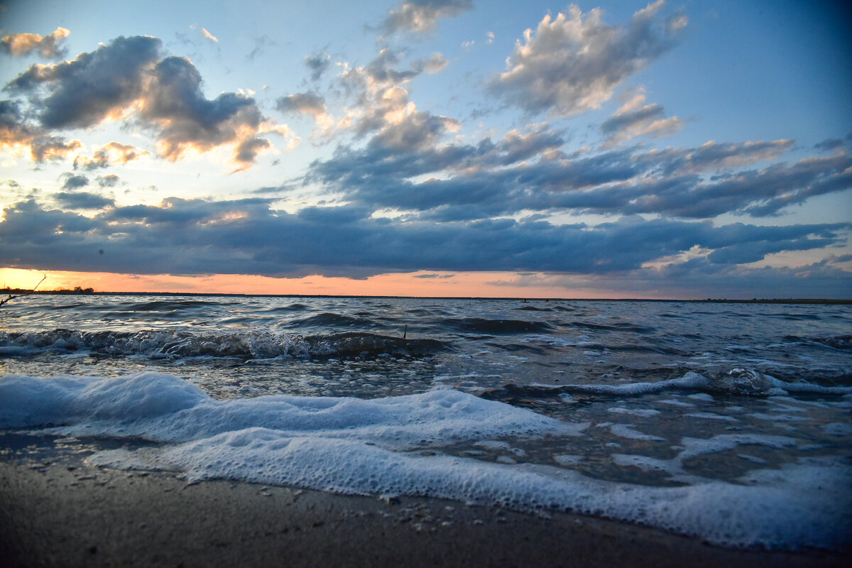 Прибой на малиновом - Grishkov S.M.
