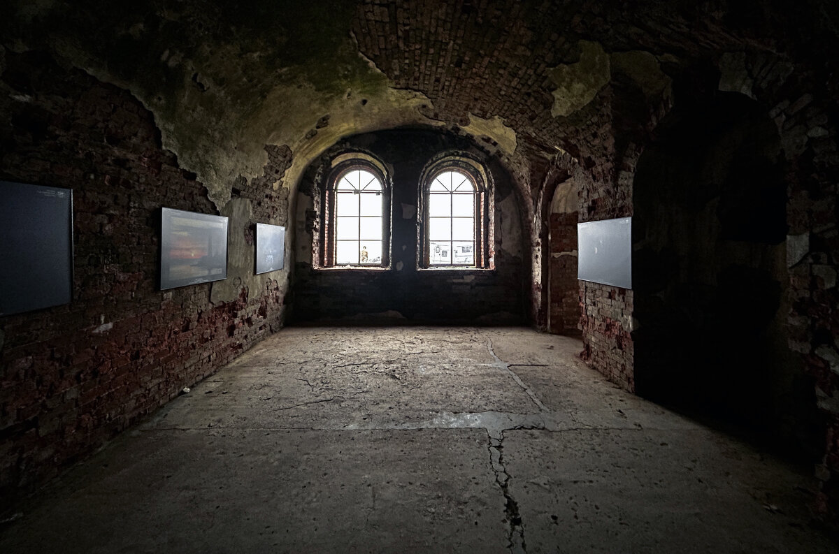 Свет на Балтике - Дмитрий Иванов