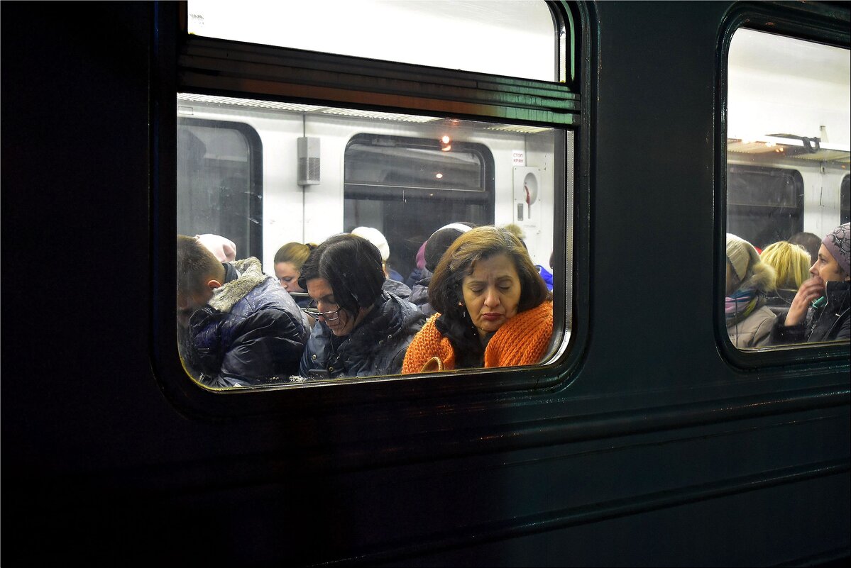 Окно электрички - dindin 