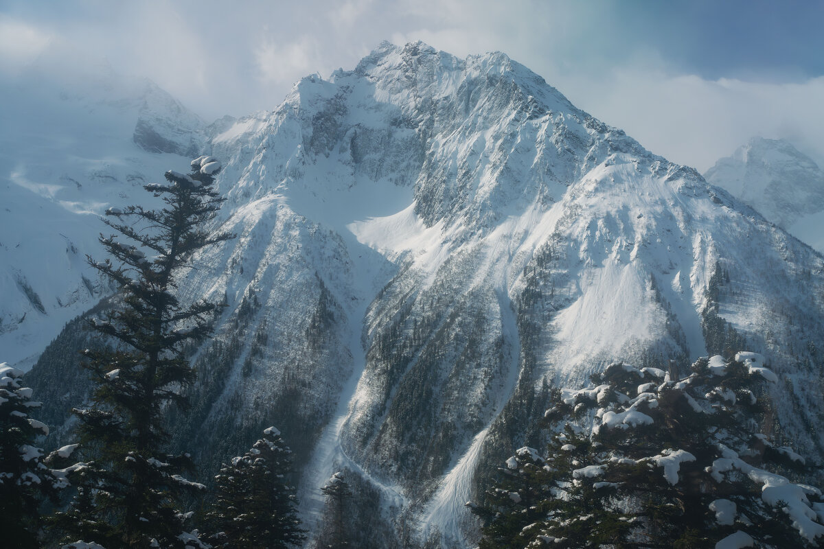 Горы Домбая. - Егор Бугримов