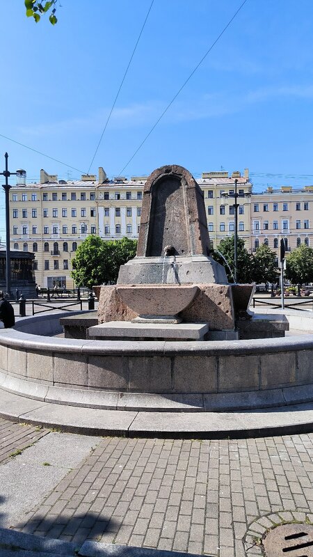 Фонтан - поилка. - Ольга 