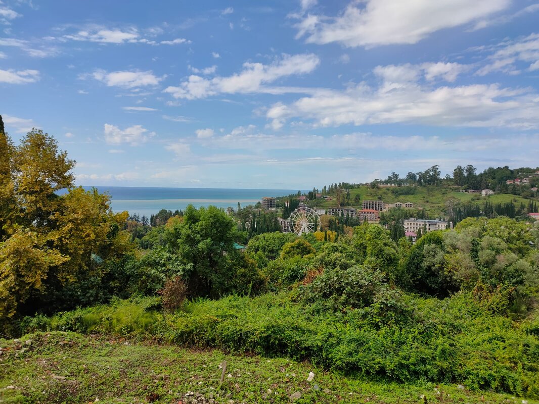 В Новом Афоне - Ирэн В Новом Афоне - Ирэн