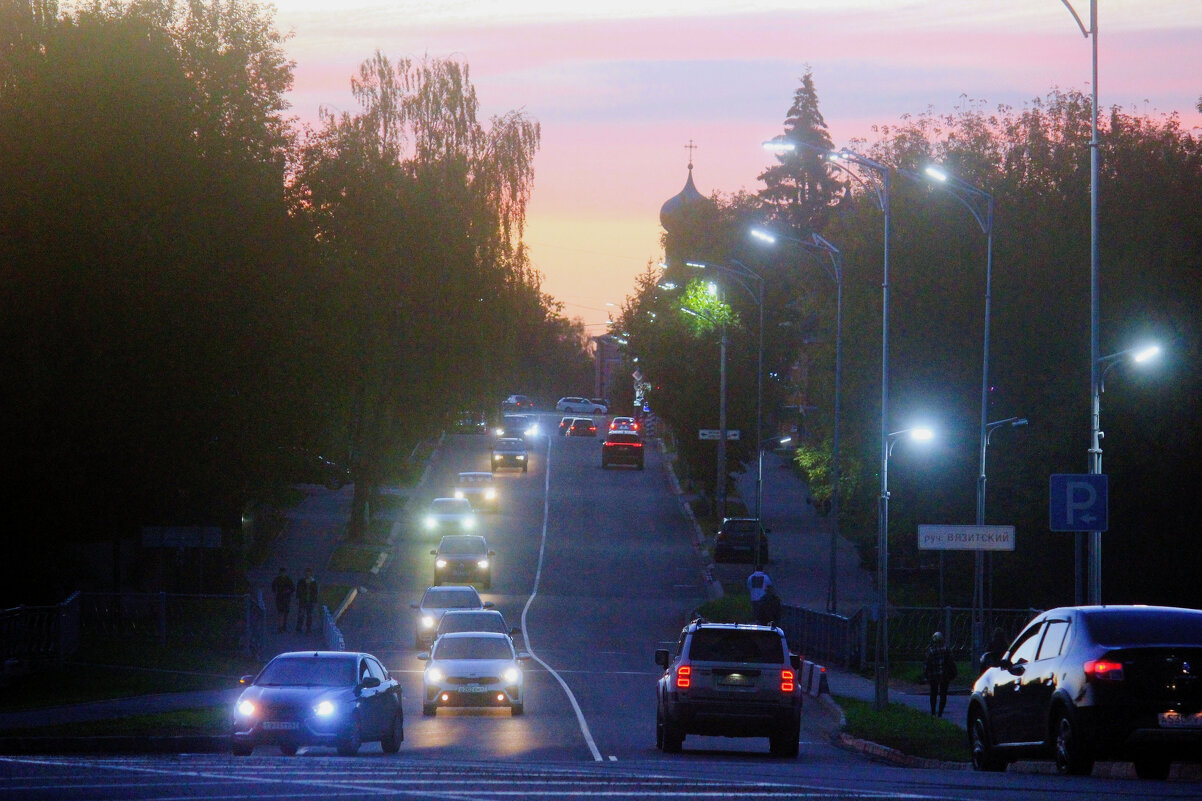 Вечерний город - Сергей Кочнев