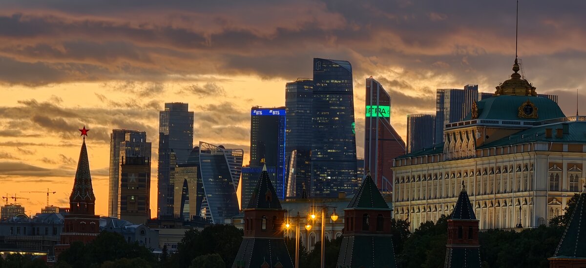 Закатная Москва - <<< Наташа >>>