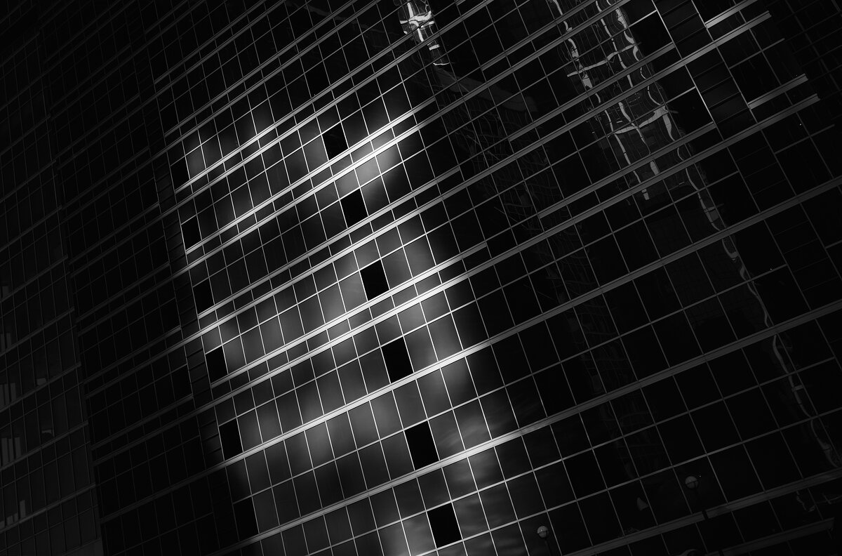 Свет на стене - Эльмир Пирэс