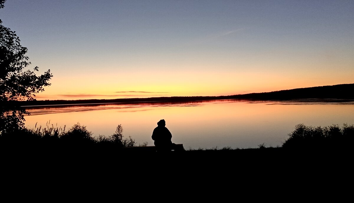 Вечер на озере. - Михаил Попов