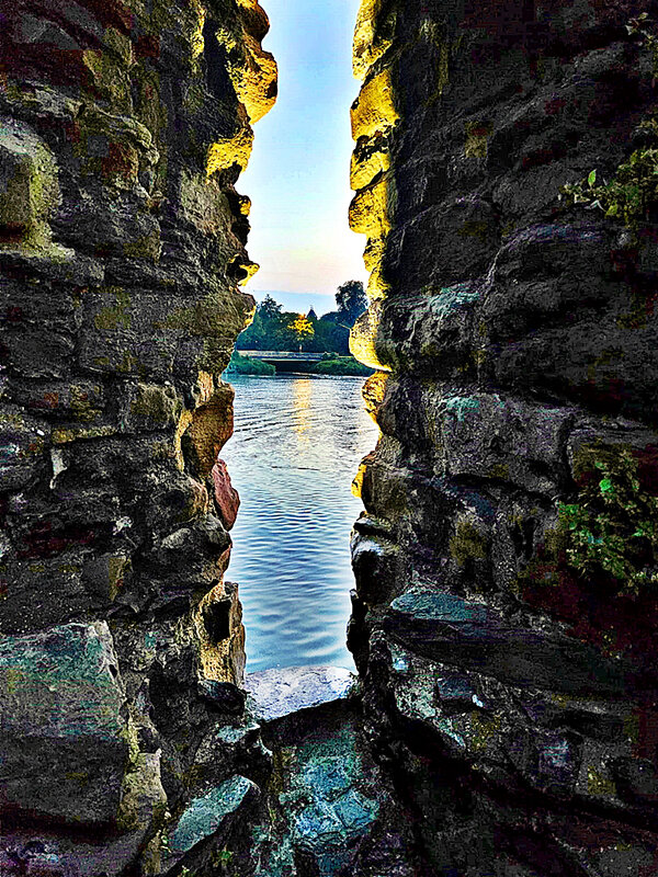 ПРИРОДНАЯ   ФОРТОЧКА - Анатолий Малобродский