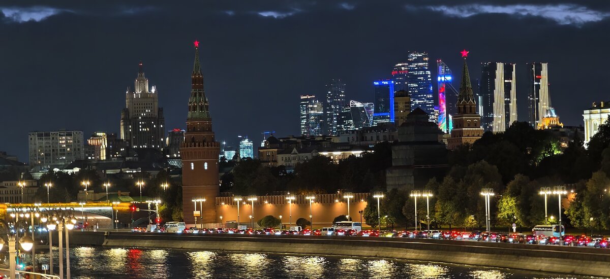 Вечерняя Москва - <<< Наташа >>>