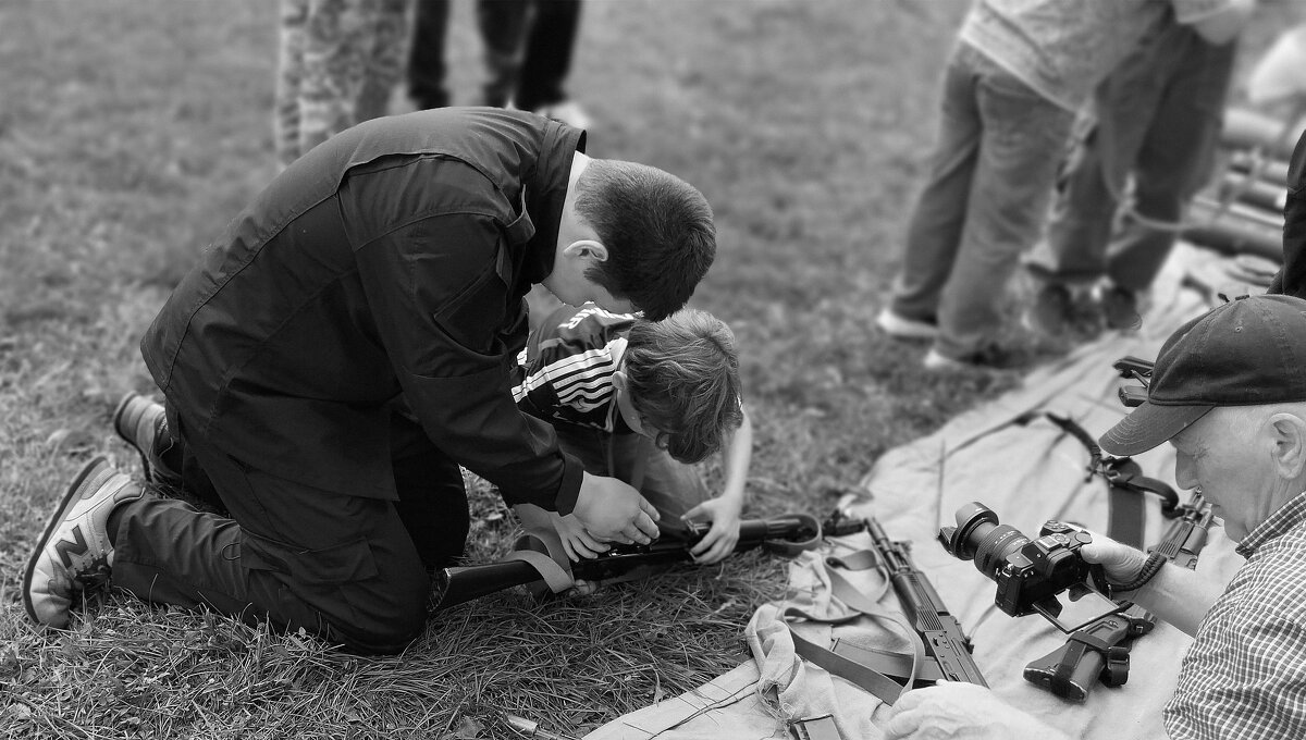 Оружие - Радмир Арсеньев Оружие - Радмир Арсеньев