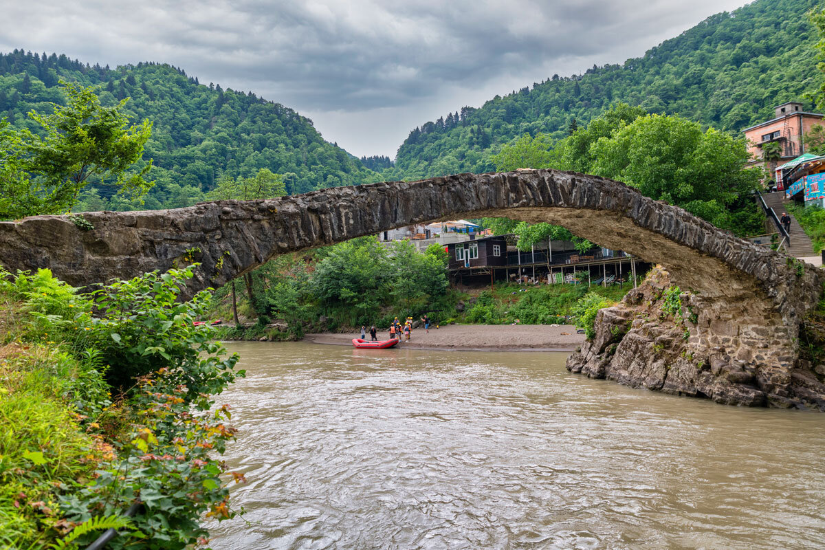 Мост царицы Тамары. Махунцети. Аджария , Грузия. - Дина Евсеева Мост царицы Тамары. Махунцети. Аджария , Грузия. - Дина Евсеева