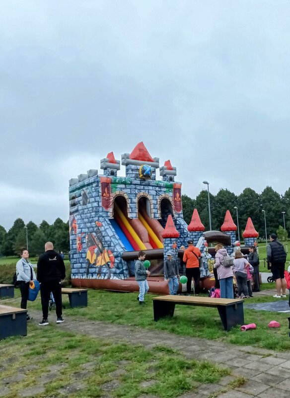 Надувные замки ) - Veera V