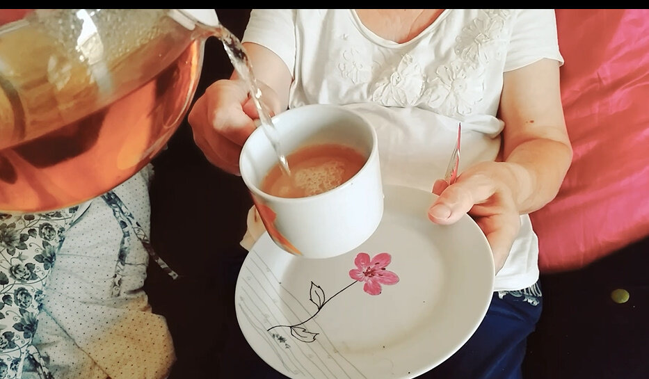 113 (182) - CLOSE WAYS ALL