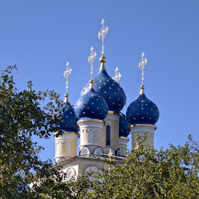 Купола и кресты - <<< Наташа >>>