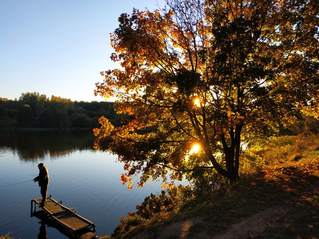 Сентябрь уж отступил - Андрей Лукьянов