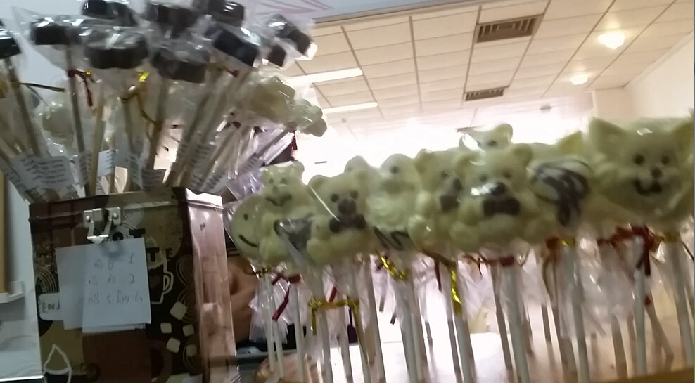 113 (196) - CLOSE WAYS ALL