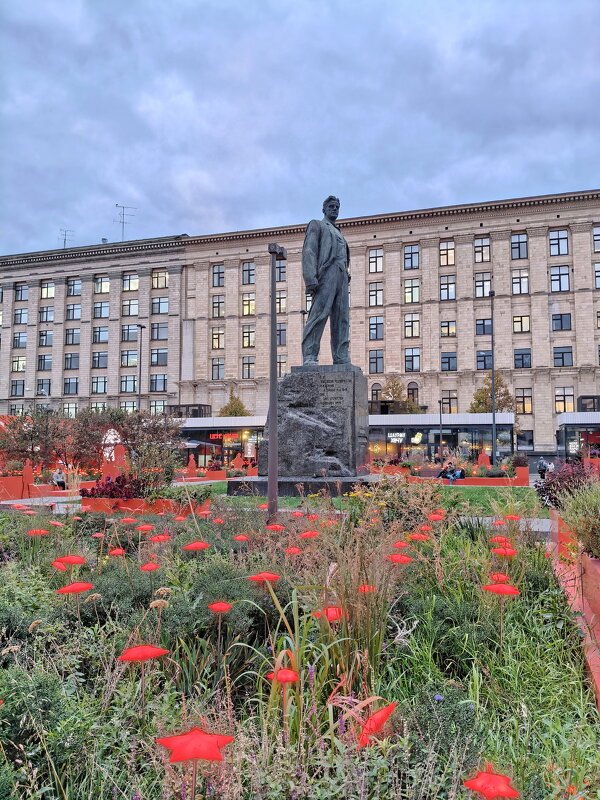 Триумфальная площадь - Валерий Судачок