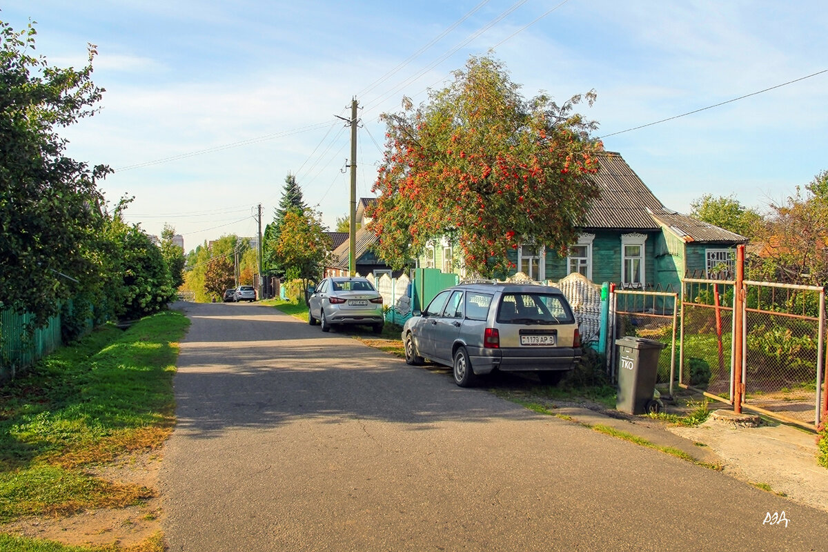 *** - Роланд Дубровский