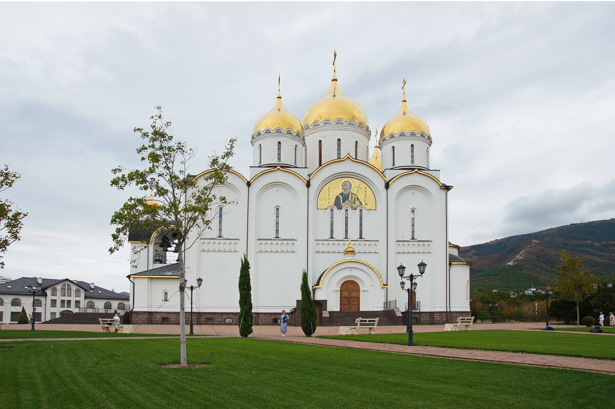 Геленджик. Андреевский парк. Собор Андрея Первозванного. - Сергей Запорожцев