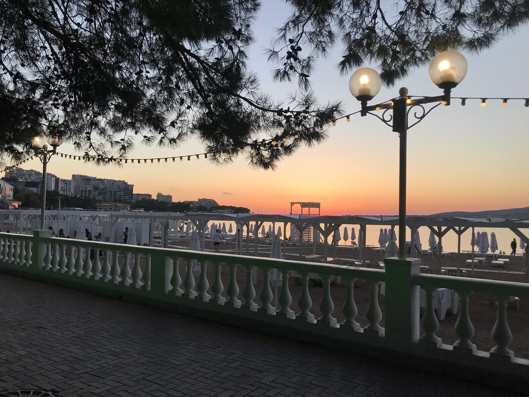 Вечер. Море. Геленджик) - Любовь 