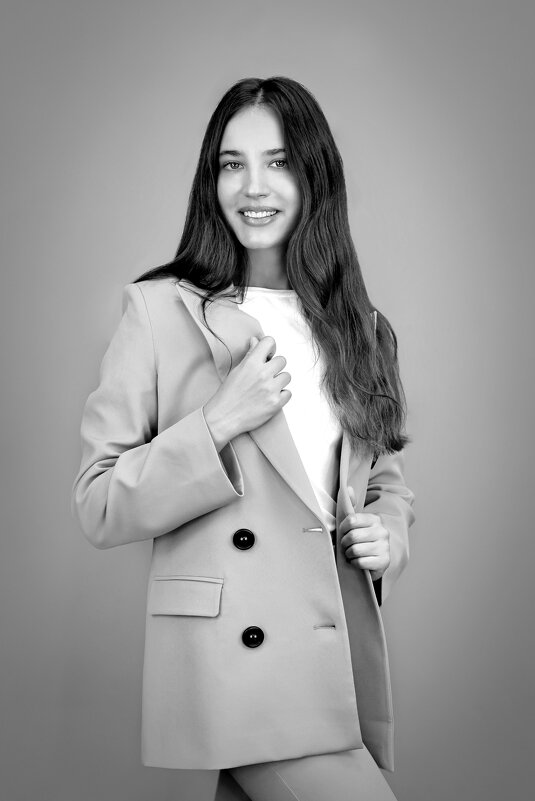 Портрет - Александра Николаева