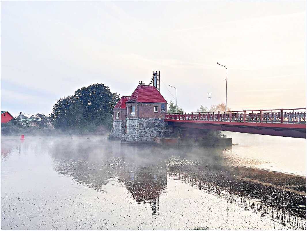 Утро. Мост в туманной дымке. - Валерия Комова
