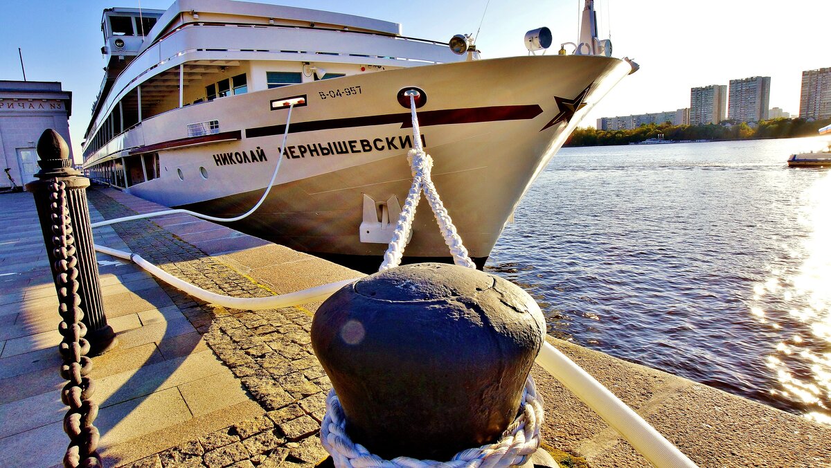 ПРИЧАЛ - АЛЕКСАНДР 