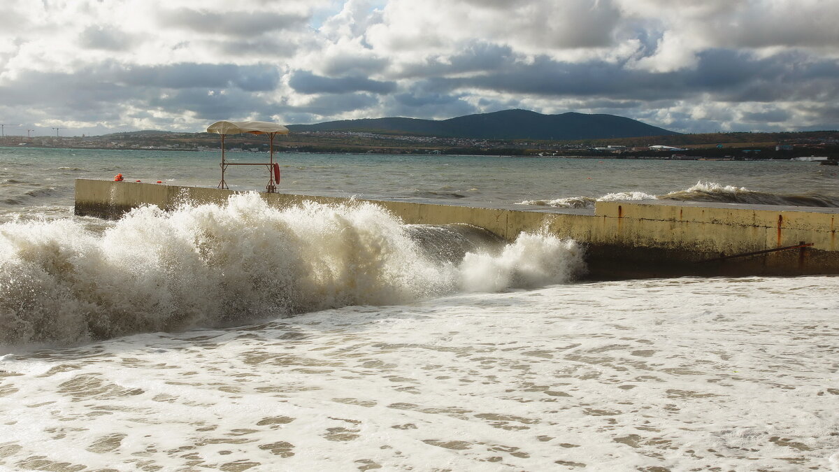 Геленджик. Сентябрь. - Сергей Запорожцев Геленджик. Сентябрь. - Сергей Запорожцев