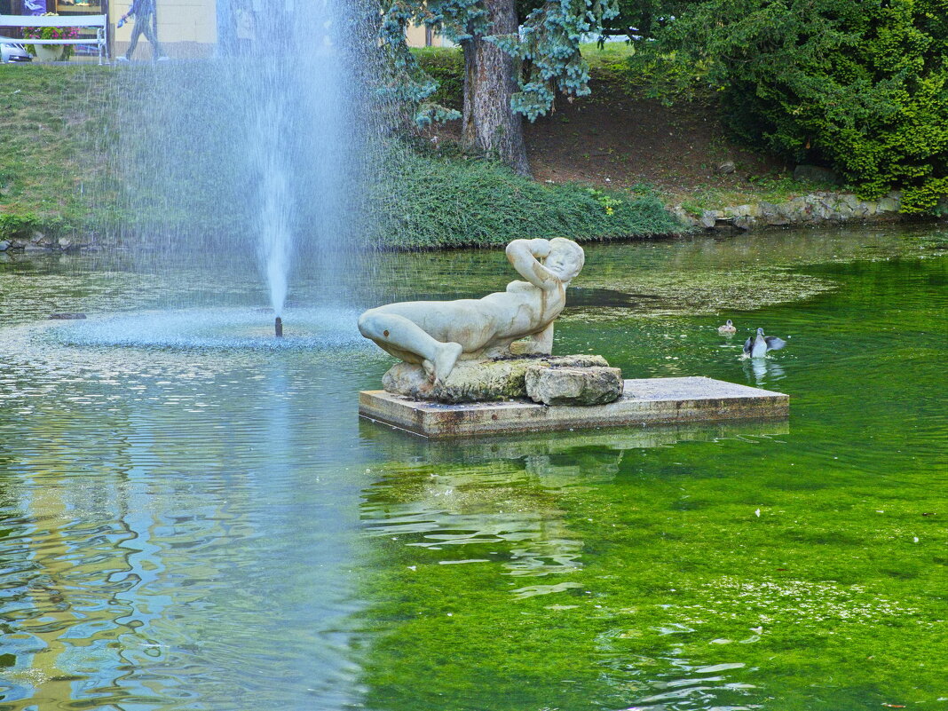 *** - Witalij Löwin