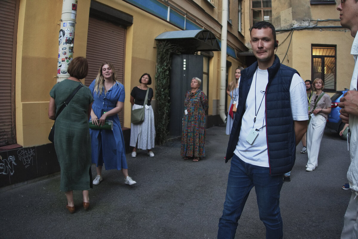 *** - Александр Русинов