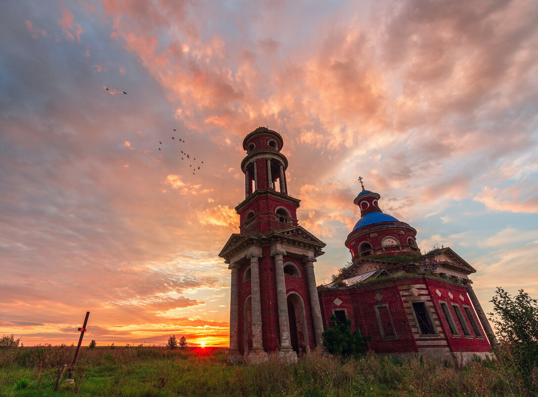 на восходе - Виталий Емельянов