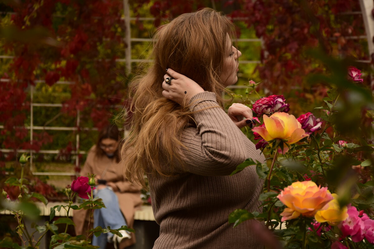 Девушка в цветах - Мария Яковлева