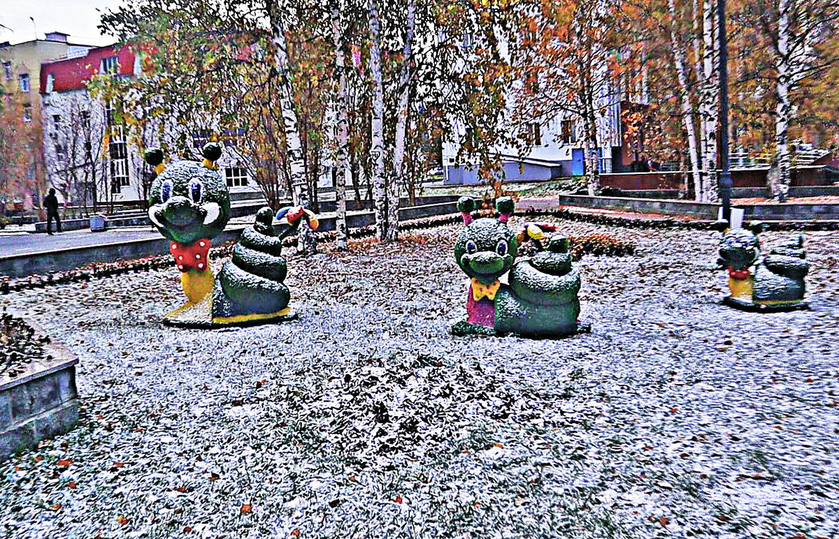 Запорошил первый снежок сказочные фигуры! - Владимир 