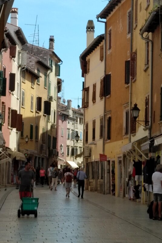 Ровинь - Натали 