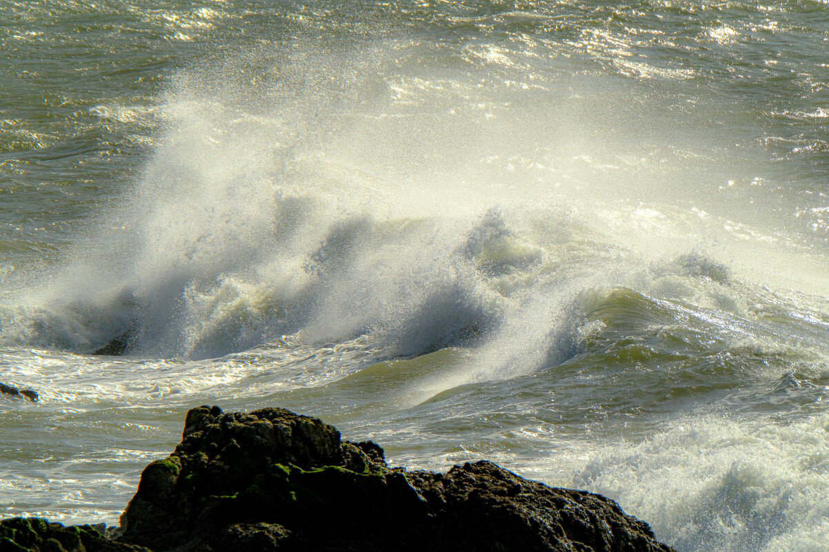 Шторм на берегу Атлантического океана - Георгий А Шторм на берегу Атлантического океана - Георгий А