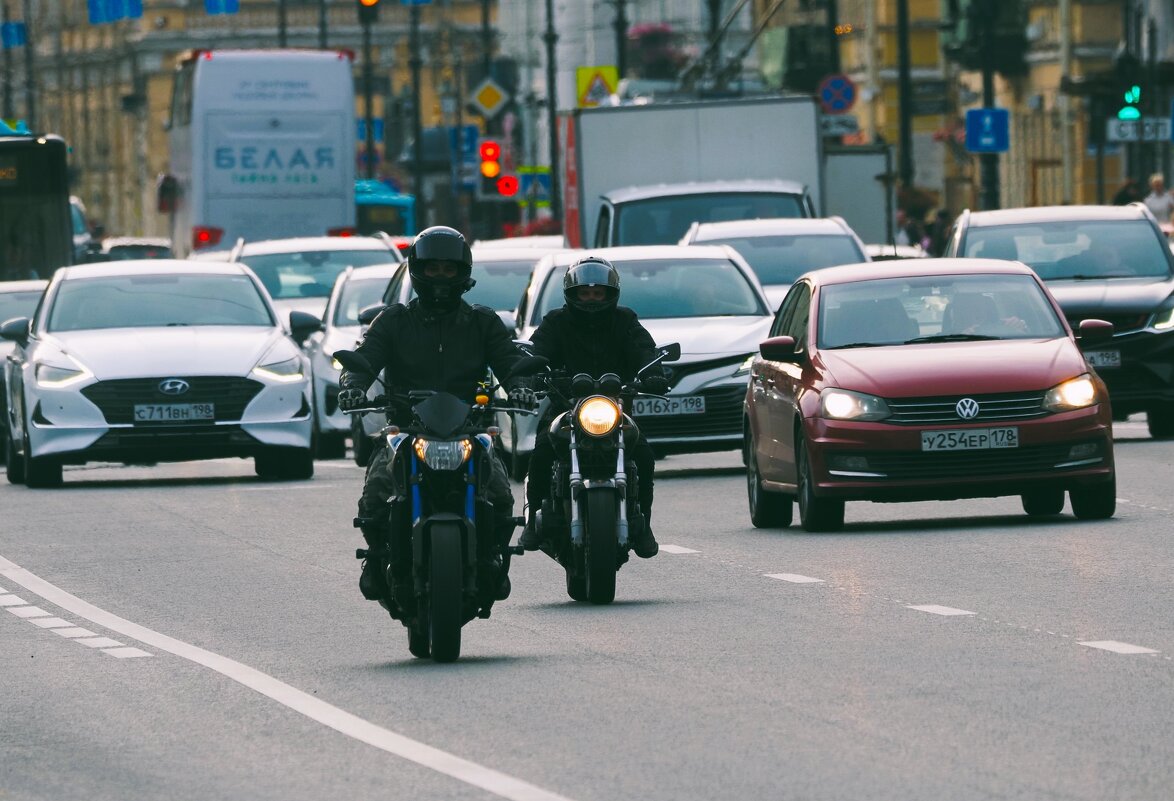 На Невском проспекте - Магомед .