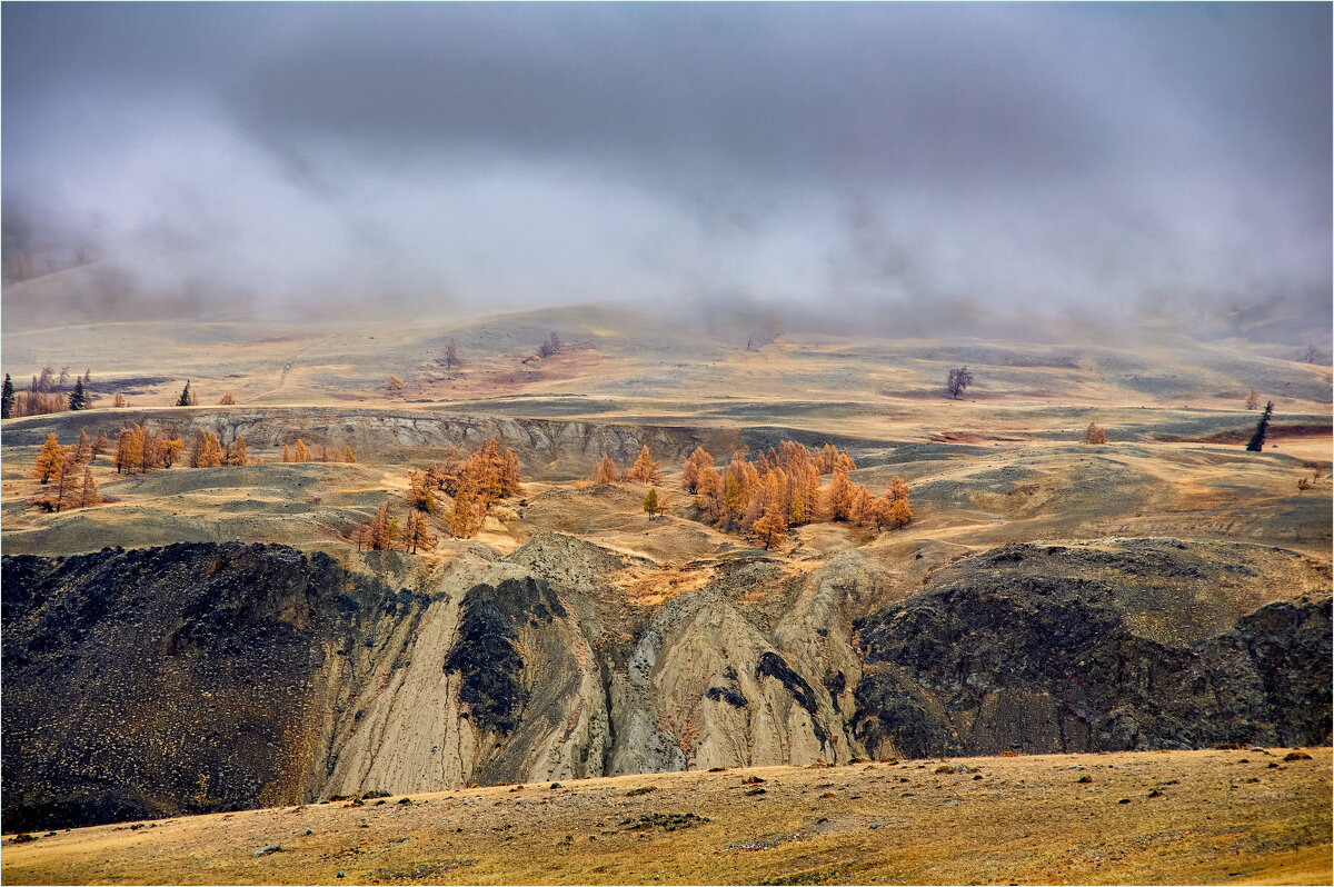 Суровые просторы осеннего Алтая.. - Алексей Мезенцев Суровые просторы осеннего Алтая.. - Алексей Мезенцев