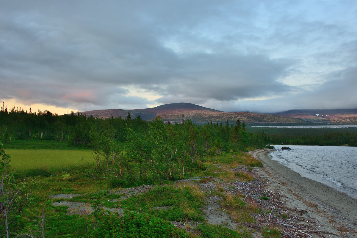 *** - Александр Хаецкий
