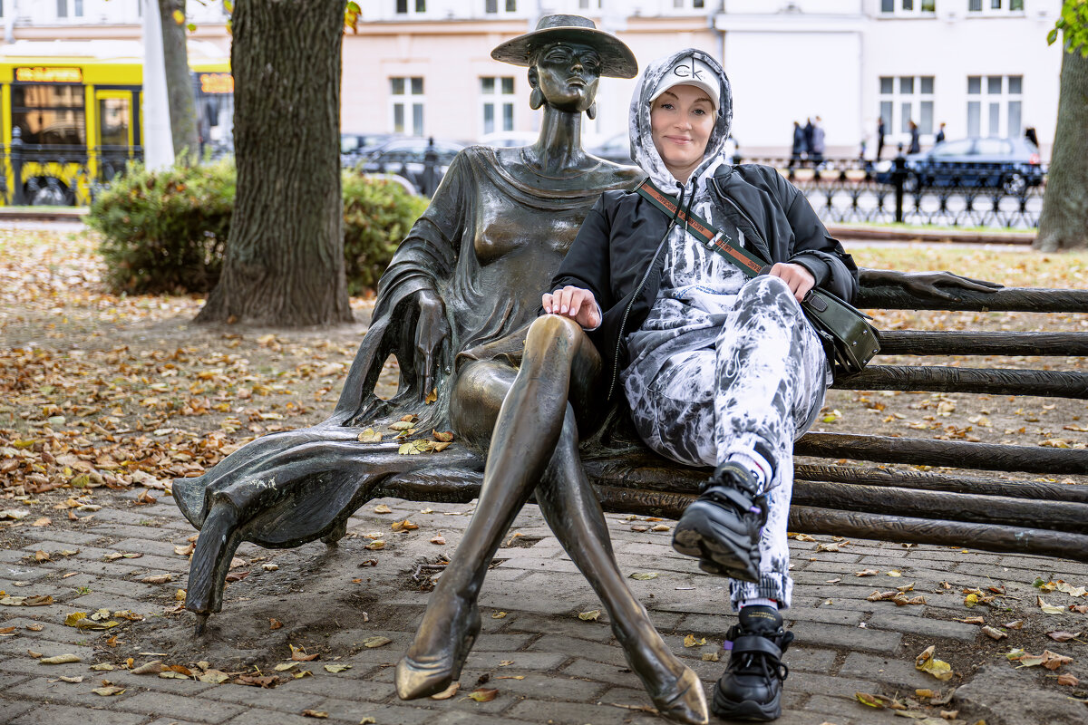 С подругой. - Валерий Пославский